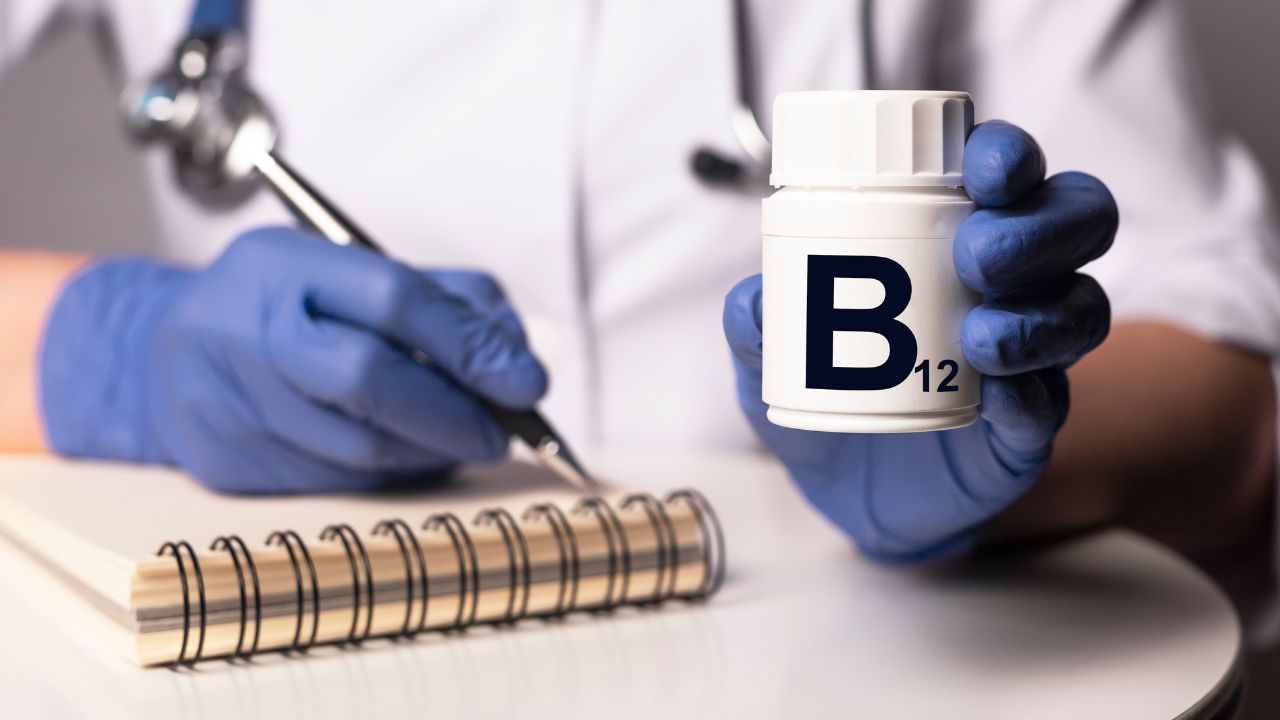 Can-I-Take-Vitamin-B12-And-Levothyroxine-Together-Hormone-Replacement-Therapy