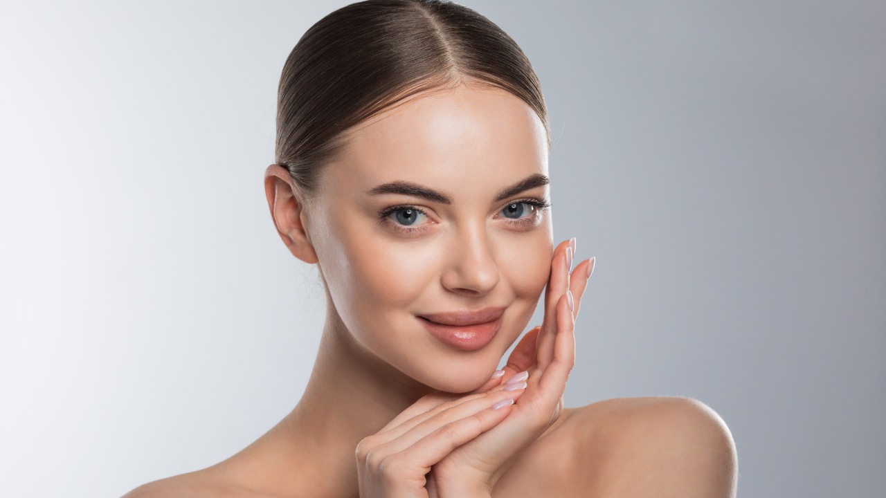 What advantages come with peptide use in skincare products