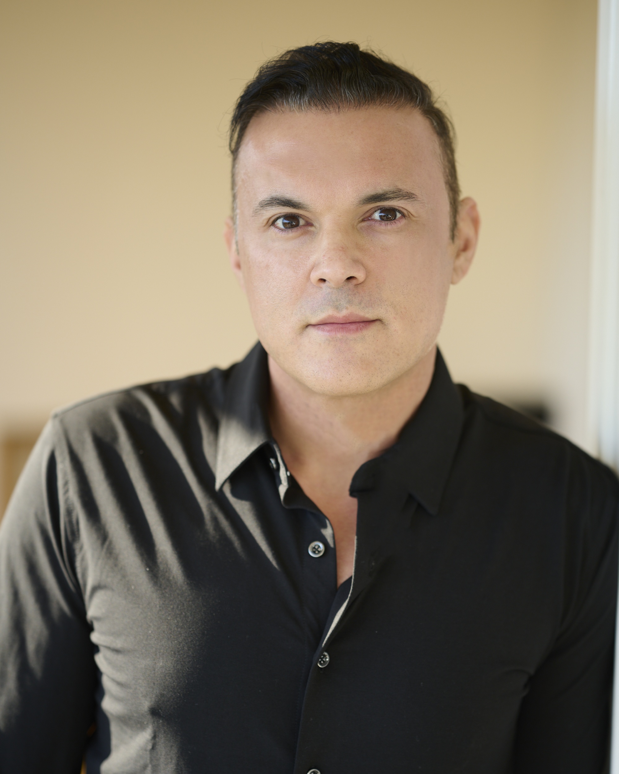 Dr. David Nazarian, MD, professional portrait